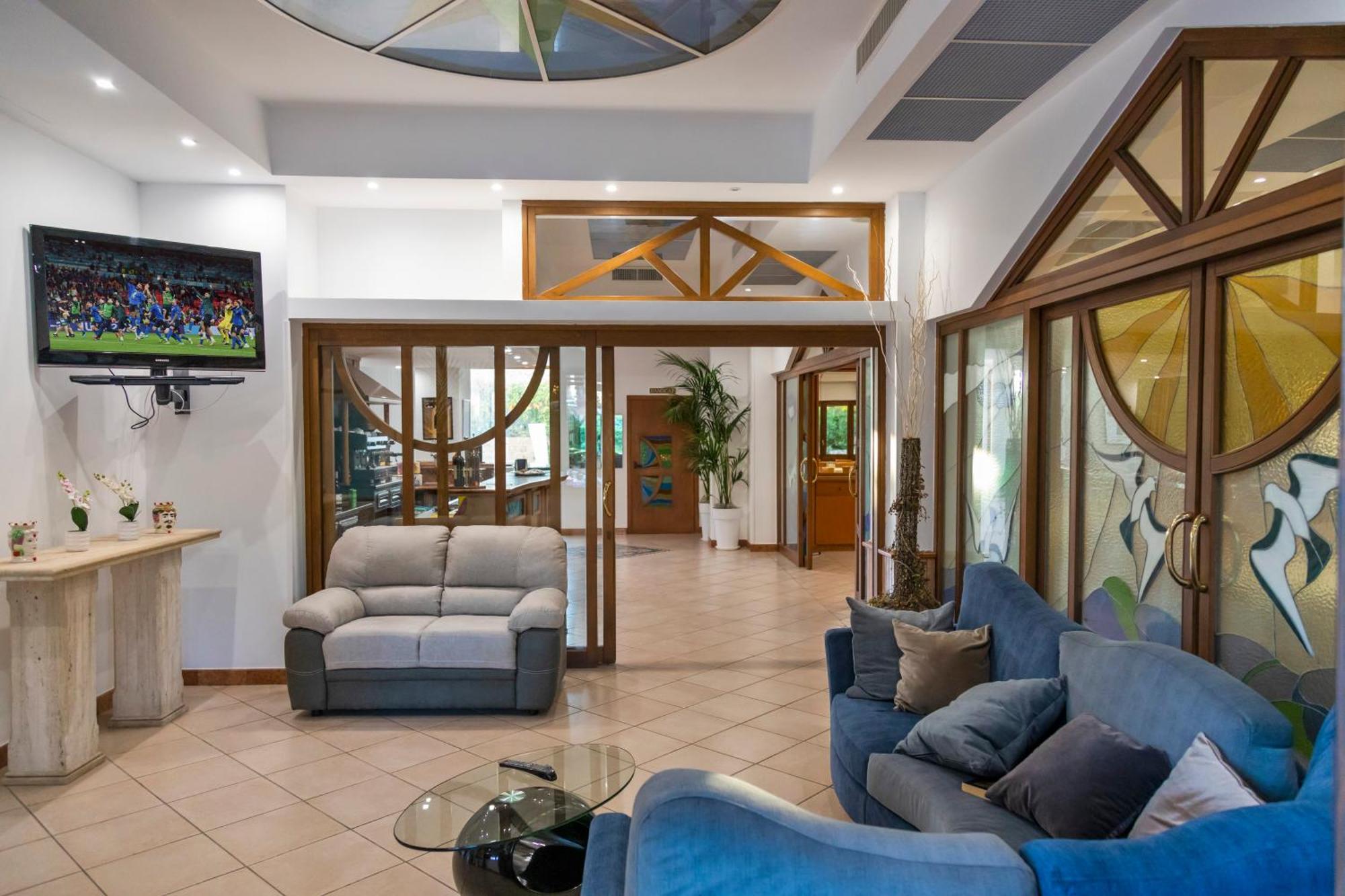 Hotel Calabrisella Calabria エクステリア 写真