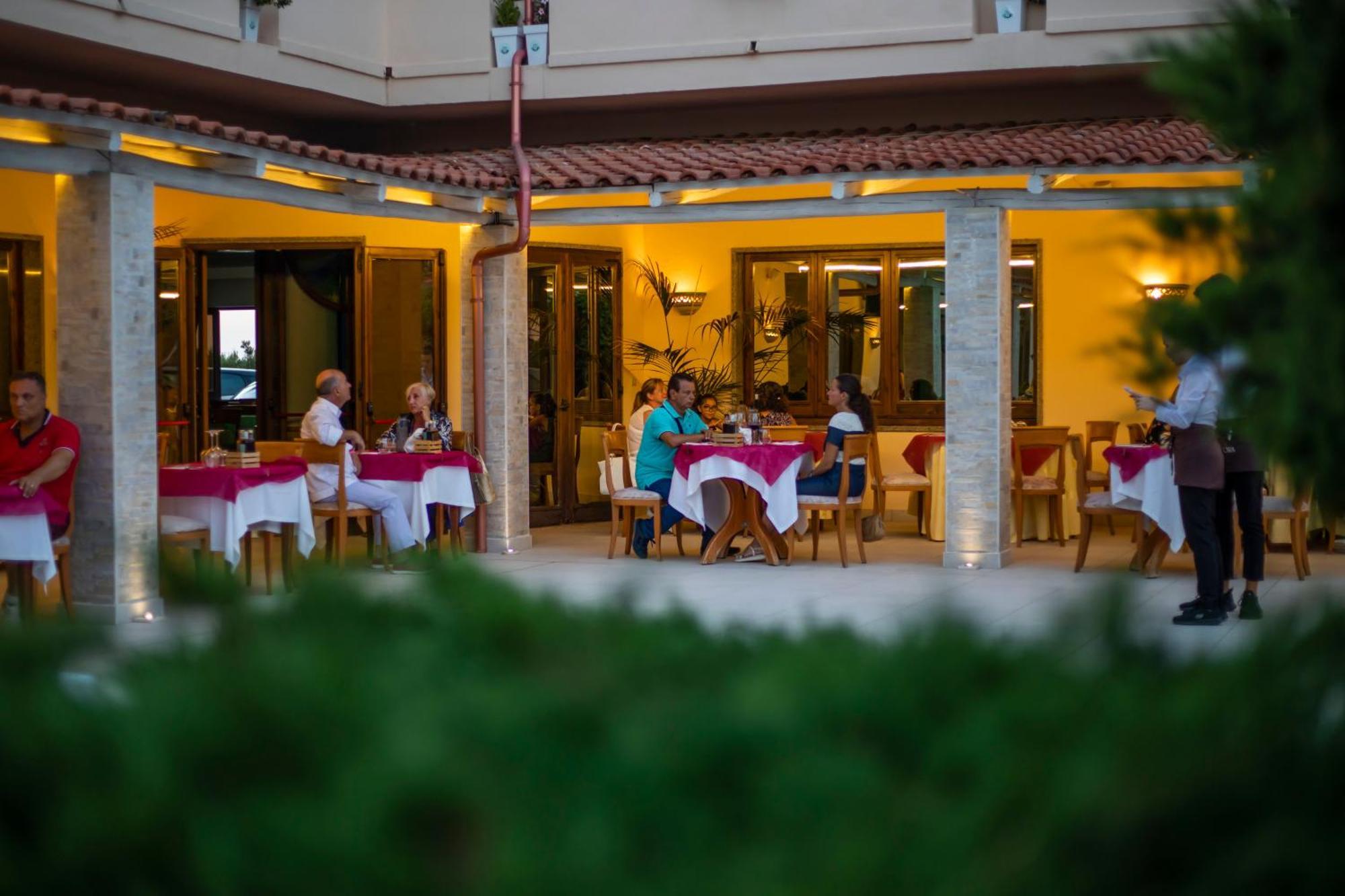 Hotel Calabrisella Calabria エクステリア 写真
